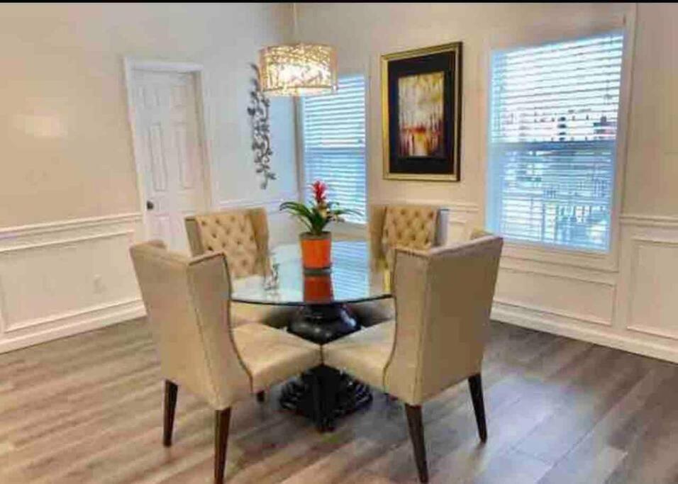 New Modern House?a Mins To Hwy I-85, 316 Hébergement de vacances Lawrenceville