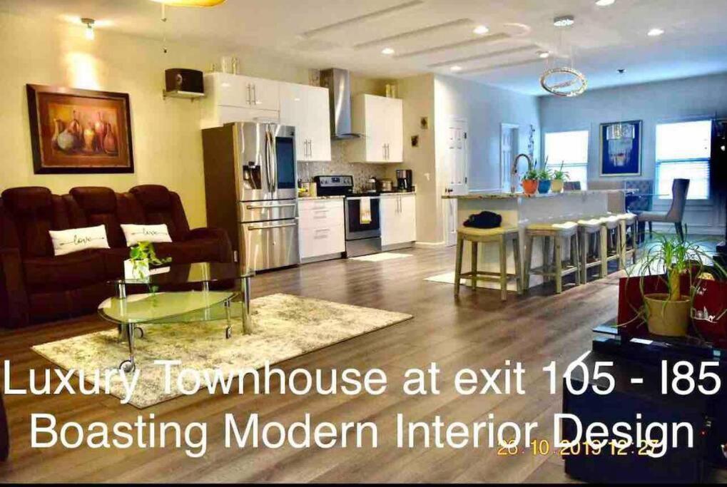 Hébergement de vacances New Modern House?a Mins To Hwy I-85, 316 Lawrenceville