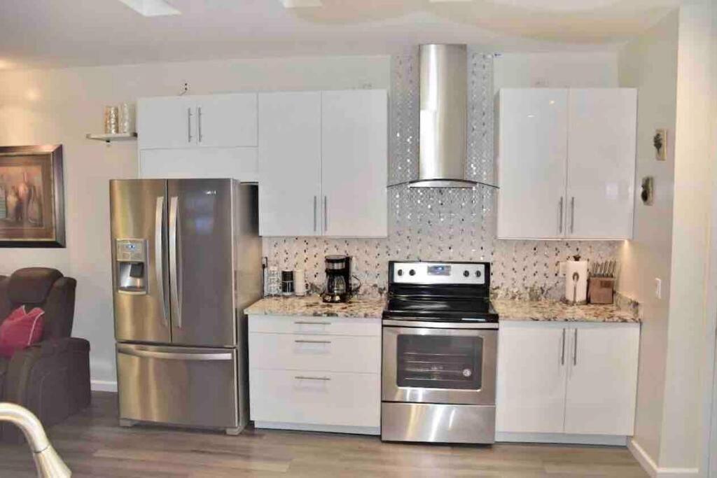 Hébergement de vacances New Modern House?a Mins To Hwy I-85, 316 Lawrenceville